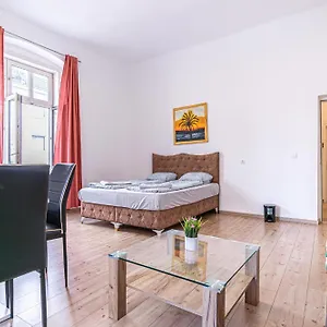 Hostal 6 Min To Amusement Park - Economy In Shared, Viena