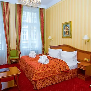 Hotel Opera I Self Check In, Vienne
