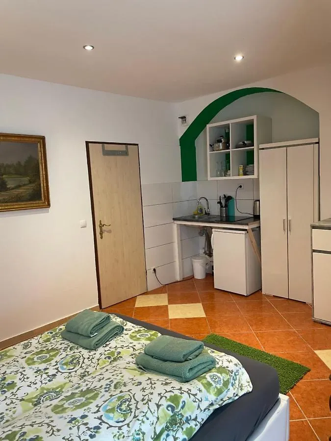 Viktoria Artur Hostel Vienna