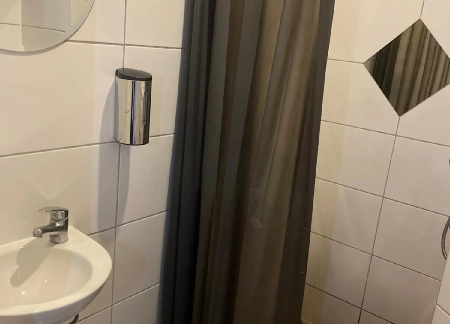 Viktoria Artur Hostel Wenen 0*,  Oostenrijk